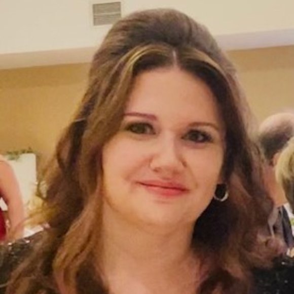 Meet your Posher, Andrea - Picture 1 of 1